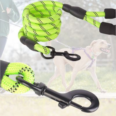 laisse-pour-chien-corde-escalade-verte-rotation-360